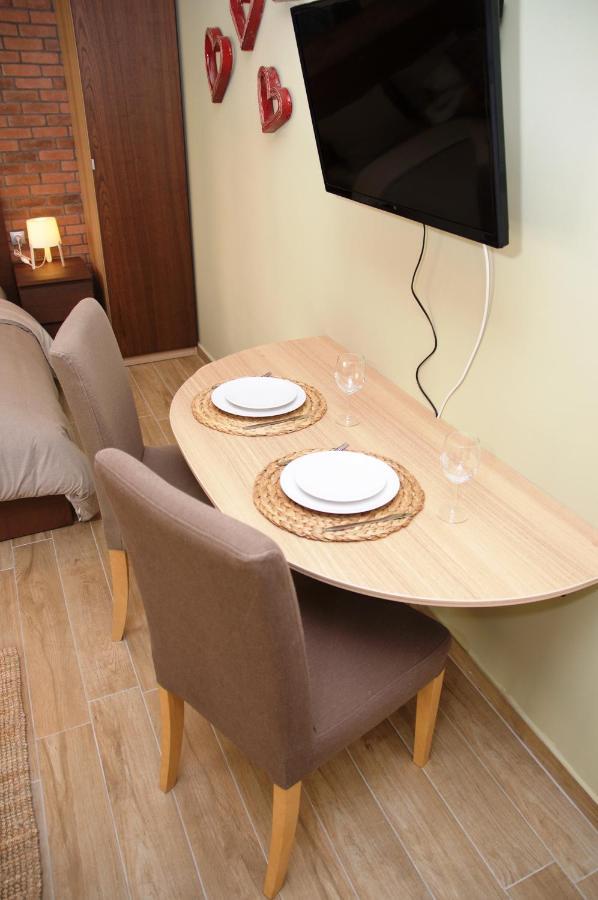 Super Cute & Cozy Mini Studios In City Center テッサロニキ エクステリア 写真